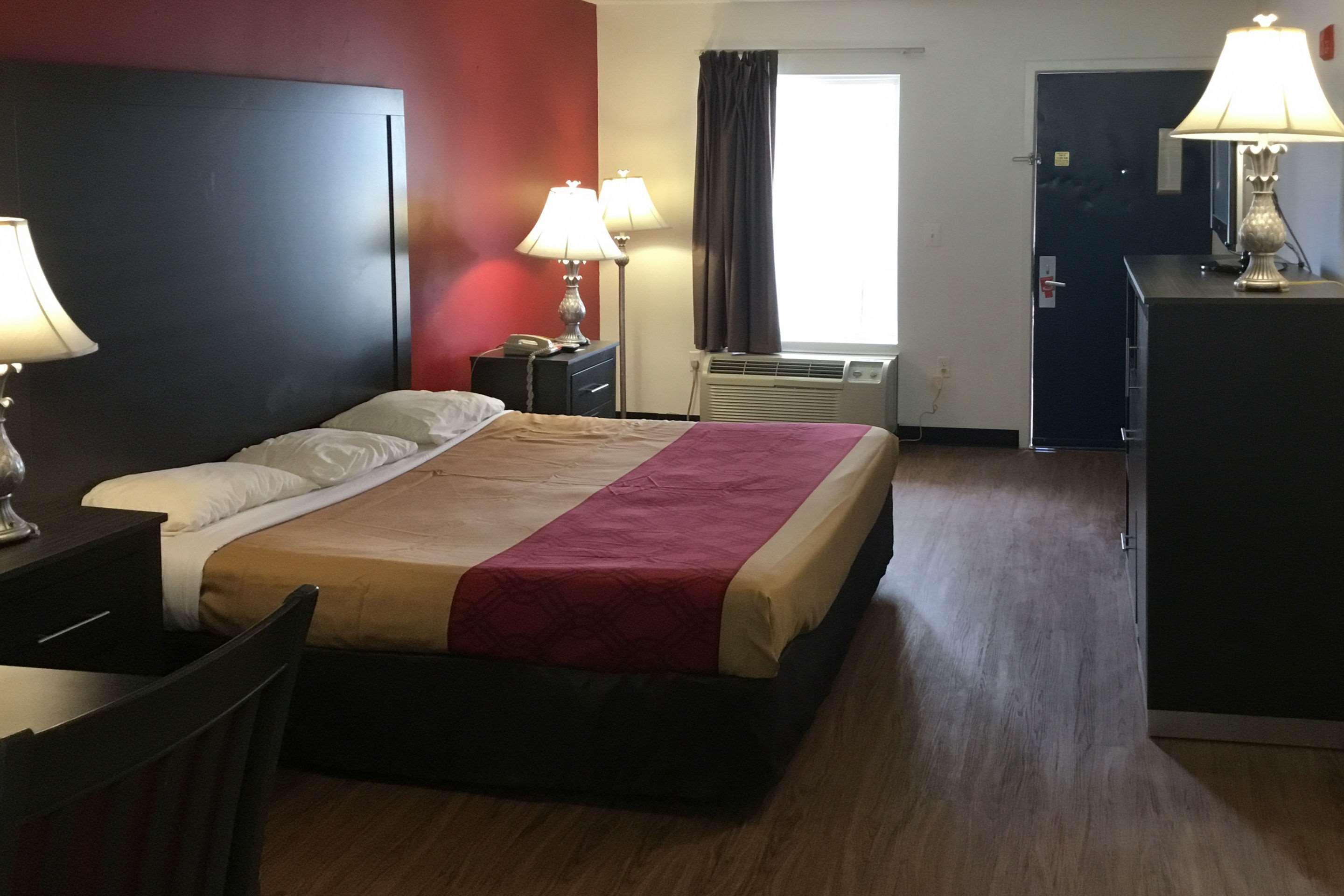 Econo Lodge Ruther Glen Экстерьер фото