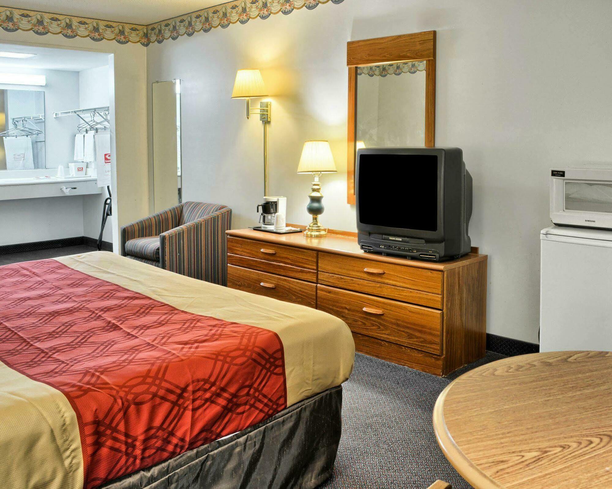 Econo Lodge Ruther Glen Экстерьер фото